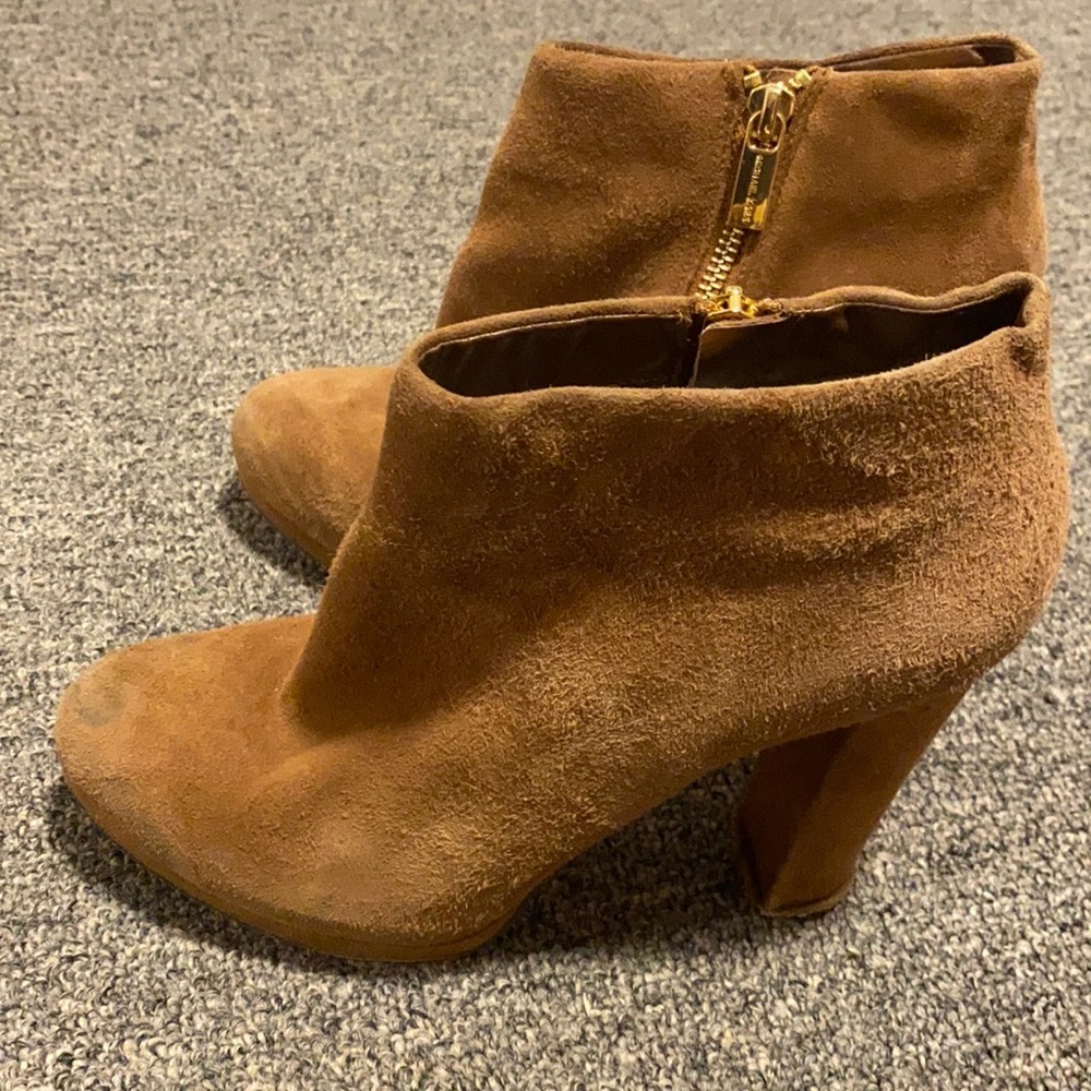 Michael Kors heals